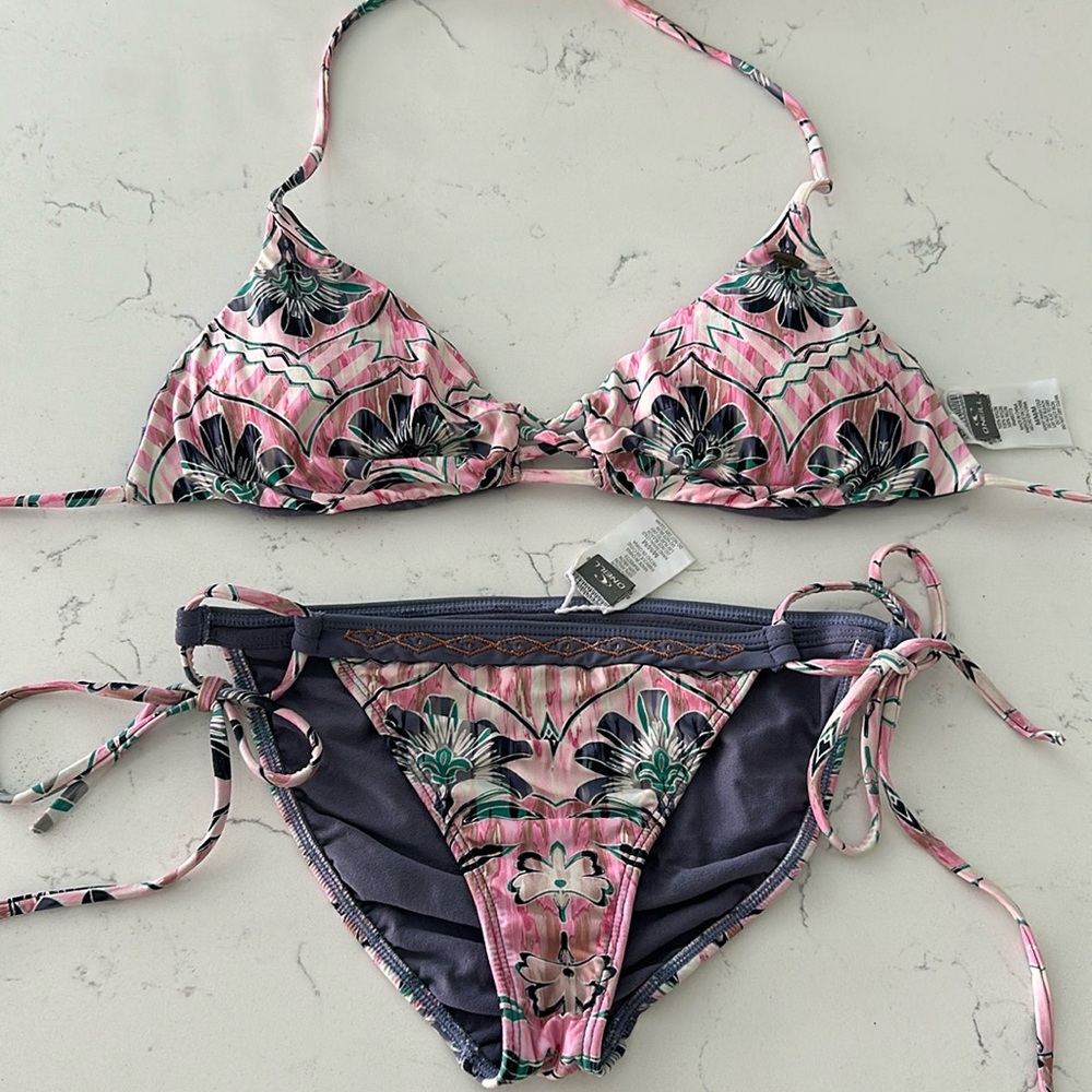 ONEILL BIKINI 2pc SET TOP BOTTOM SIZE M PINK BLUE FLOWERS SURF SWIMSUIT Swimwear